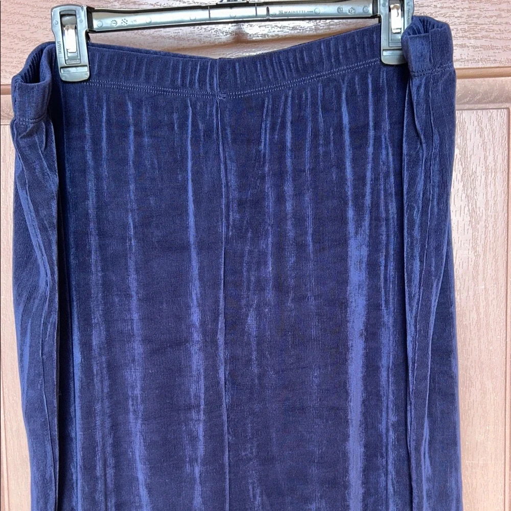 Vikki Vi chic wide